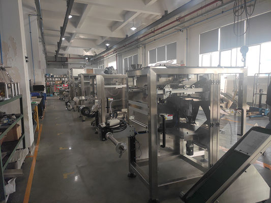 भरने और बनाने के कार्य के लिए स्वचालित ऊर्ध्वाधर पैकिंग मशीन 2.5kw / 220V