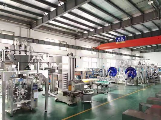 SUS304 केला चिप्स प्रीमेड पाउच पैकेजिंग मशीन स्नैक प्रोसेसिंग प्लांट के लिए पाउच पैकेजिंग मशीन